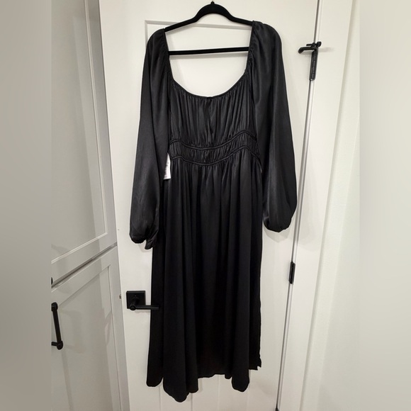 NWT ARULA Black Long Sleeve Dress - Picture 4 of 11